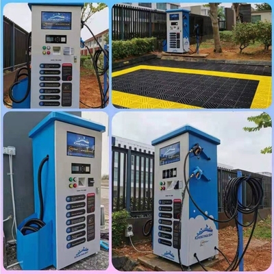 2500W 자동 셀프 서비스 자동차 세탁기 40L 폼 탱크와 카드 동전 결제