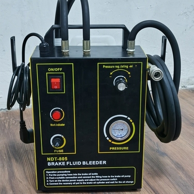 전기 금속 브레이크 유체 교환기 250X260X360mm 25kg 15pcs 어댑터와 함께